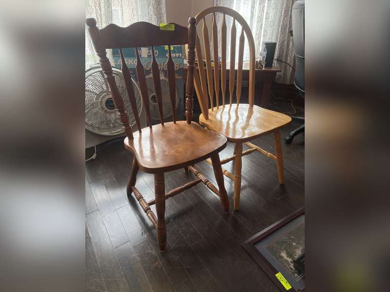 2 wooden dinner table chairs (non-matching)