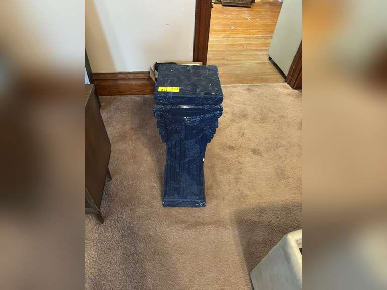 Blue decorative podium