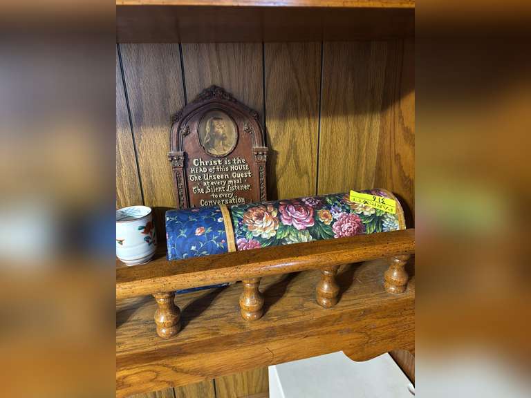 Lot of miscellaneous (cup, plaque,etc)