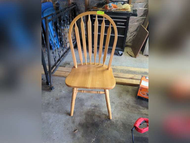 Dining table chair