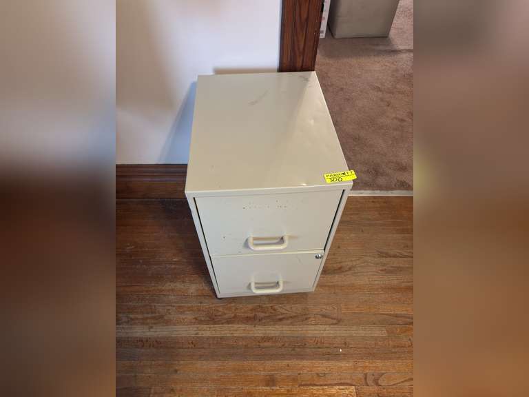 2 drawer rolling filing cabinet (No Key)