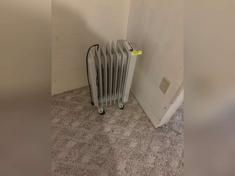 Rolling floor heater