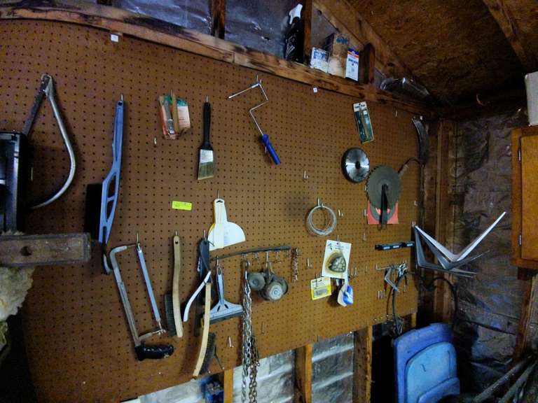Contents of peg board