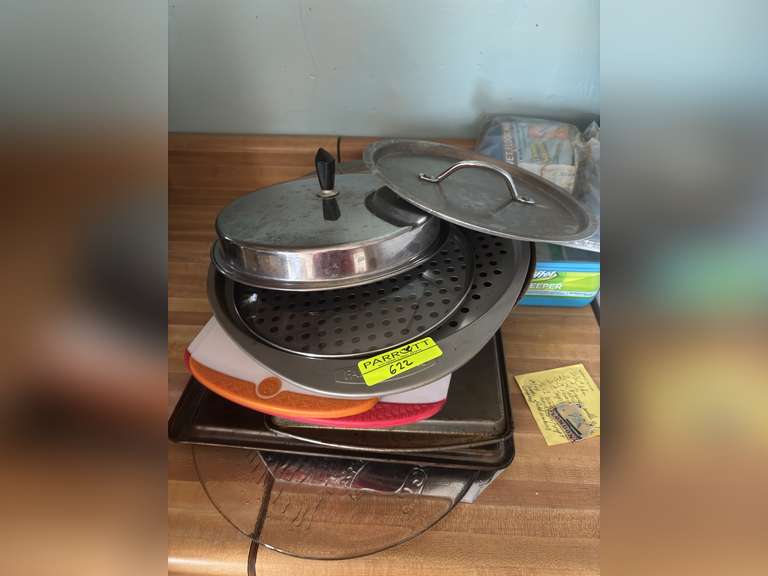 Pots, lids, strainers, cooking pans and more