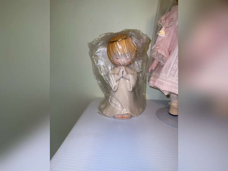3 dolls (1 heritage mint collection, Light Up Angel and other doll)
