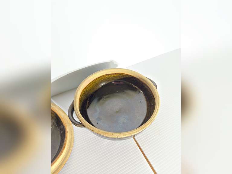 Earthenware small casserole