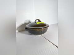 Earthenware small casserole
