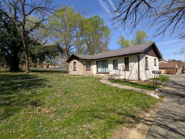 *SOLD* 2007 Jefferson, Lawrenceville, IL 62439