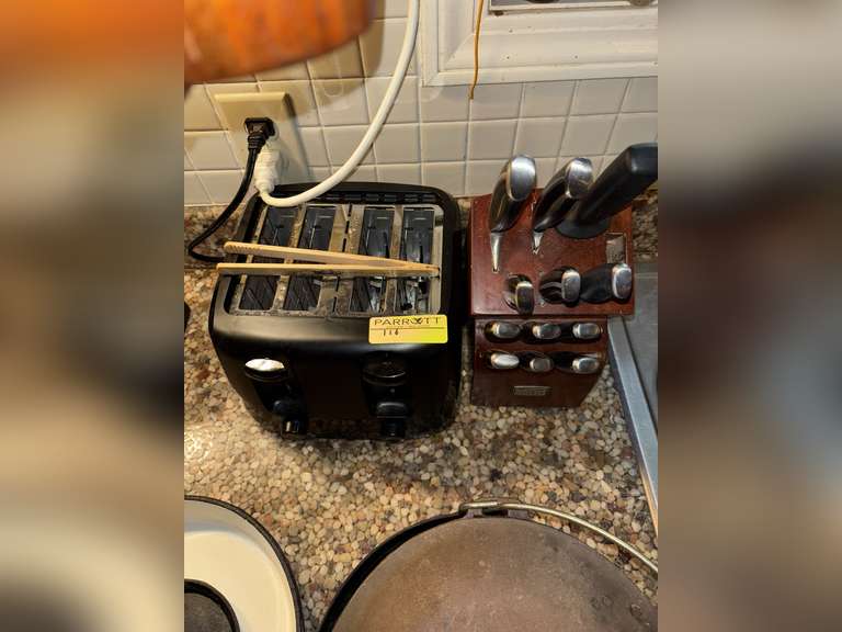 Knife block (Chicago Cutlery), four-slot toaster