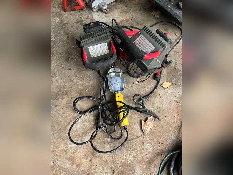 Dual headed Shop light and handheld light