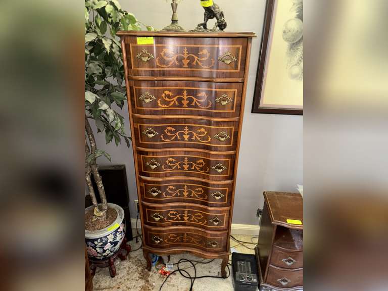 Wooden dresser