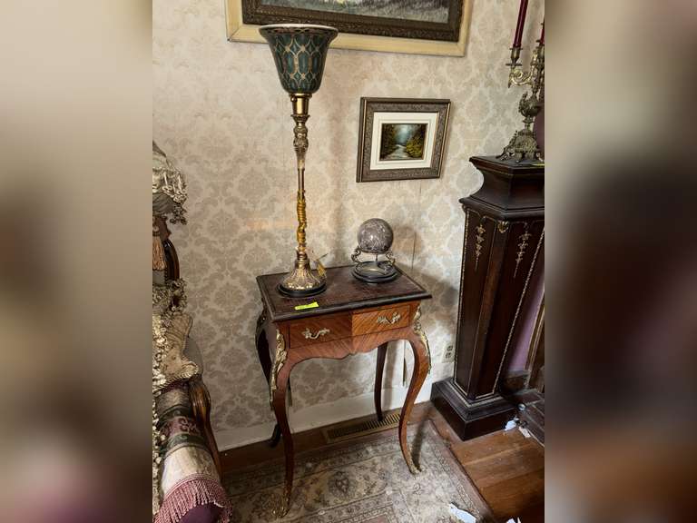 French ormulu end table with brass lamp and ball decoration