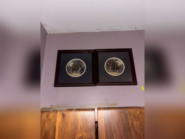 3 horse jockey framed pieces