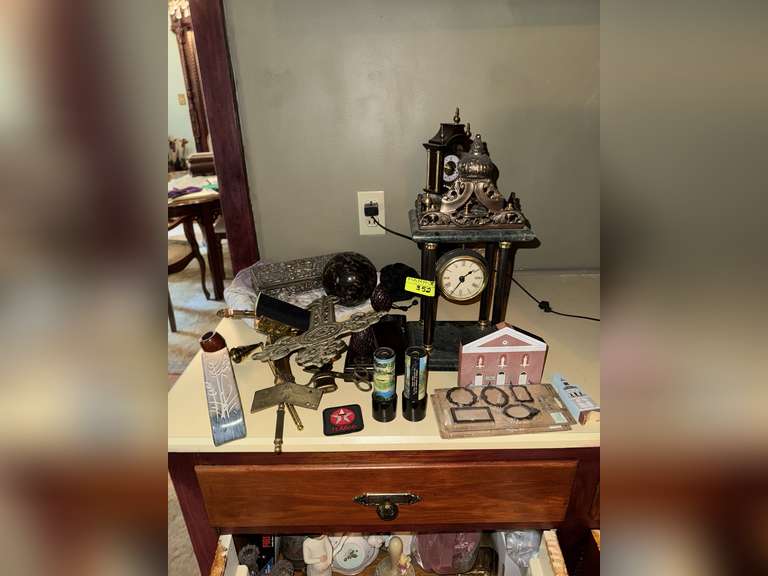 Decorations on top of entertainment stand ( Texaco patch, kaleidoscopes, and more)