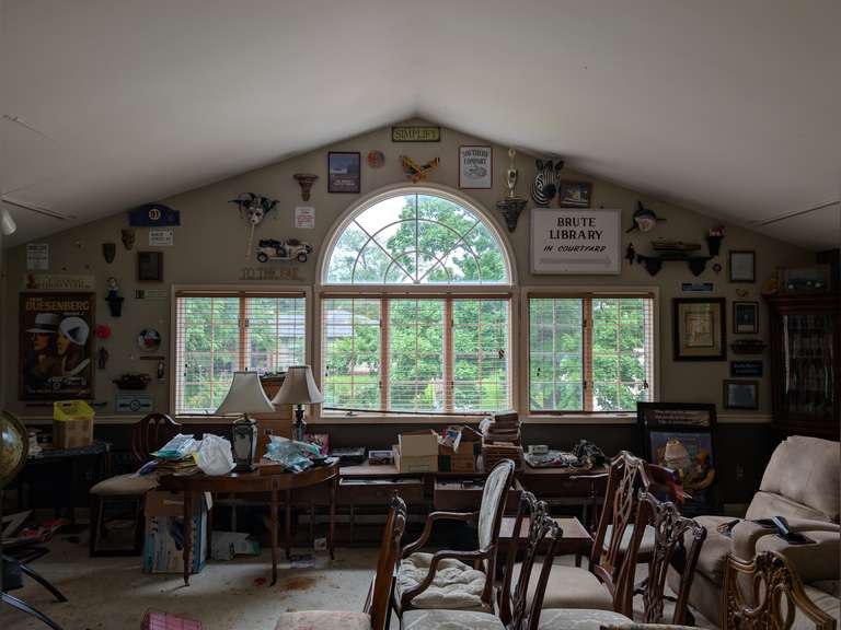 *SALE PENDING* 1529 Old Orchard Road, Vincennes, IN 47591