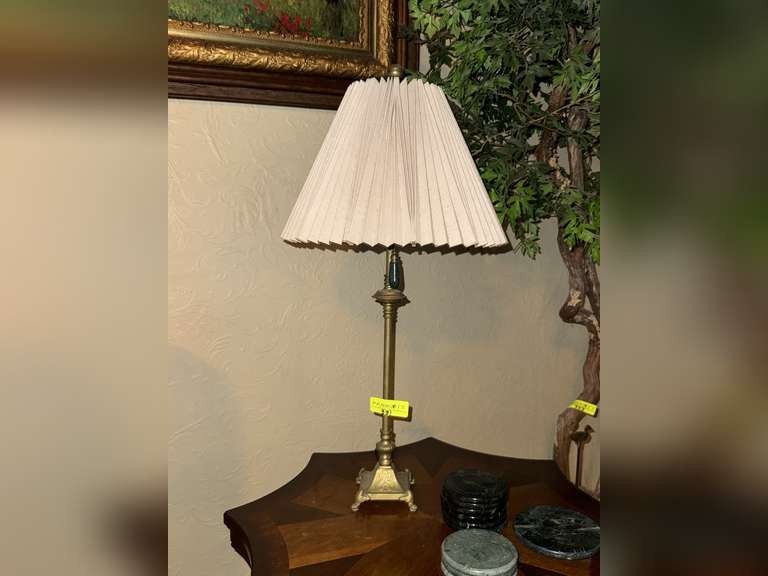 Brass oriental style table lamp