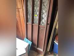 5 large wooden doors with diamond glass pattern