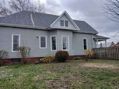 *NEW LISTING* - 1305 Lexington, Lawrenceville