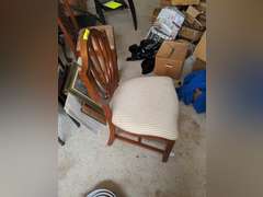 Formal dining table