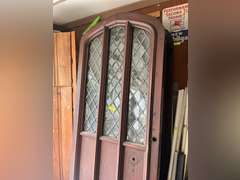 5 large wooden doors with diamond glass pattern