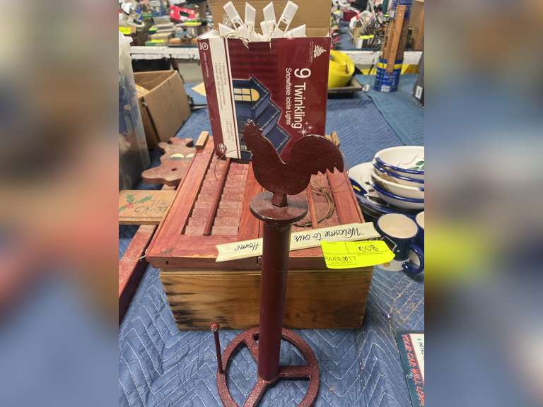 Christmas snowflake lights, wooden reindeer post, wooden crate, & country home decor