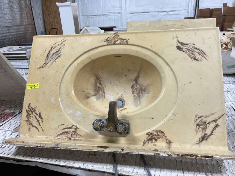 37 inch wide single sink top
