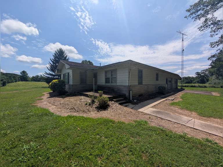 * SALE PENDING * 3790 State Route 250, Sumner, IL