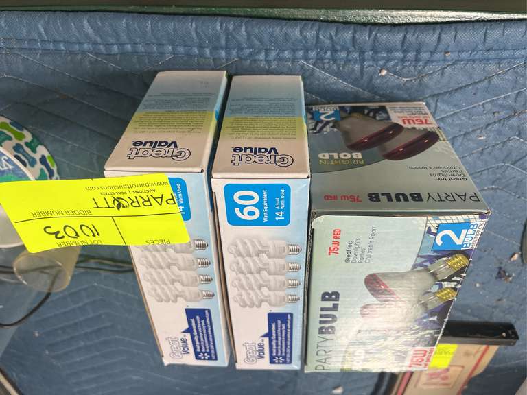 Two packs of 8 compact fluorescent bulbs & red party bulbs