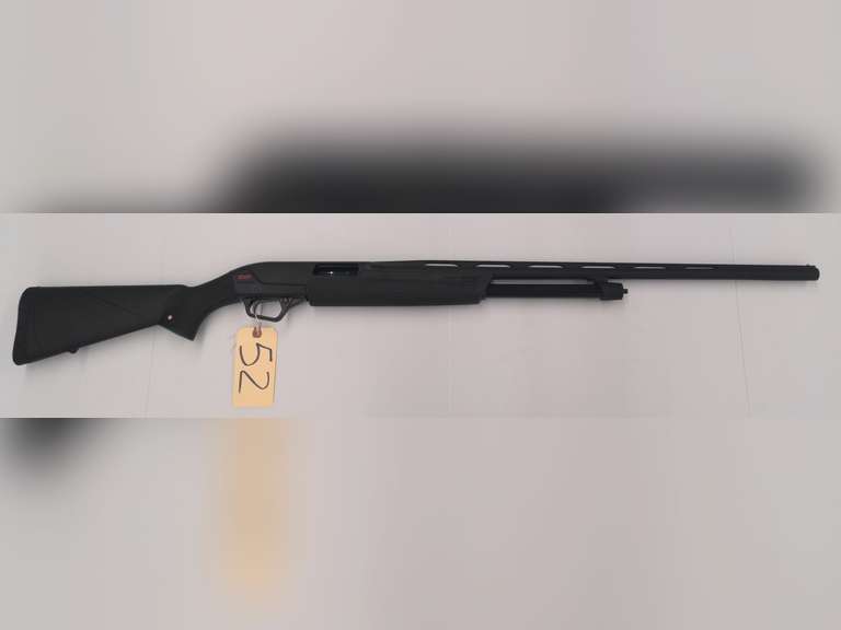 Winchester Super X Pump Shotgun, 20 Gauge, 2.75" & 3" Shells, Invector Plus, Smooth Bore 28" Barrel, Synthetic Stock, Bead Sight, Serial # TR157183YZSP