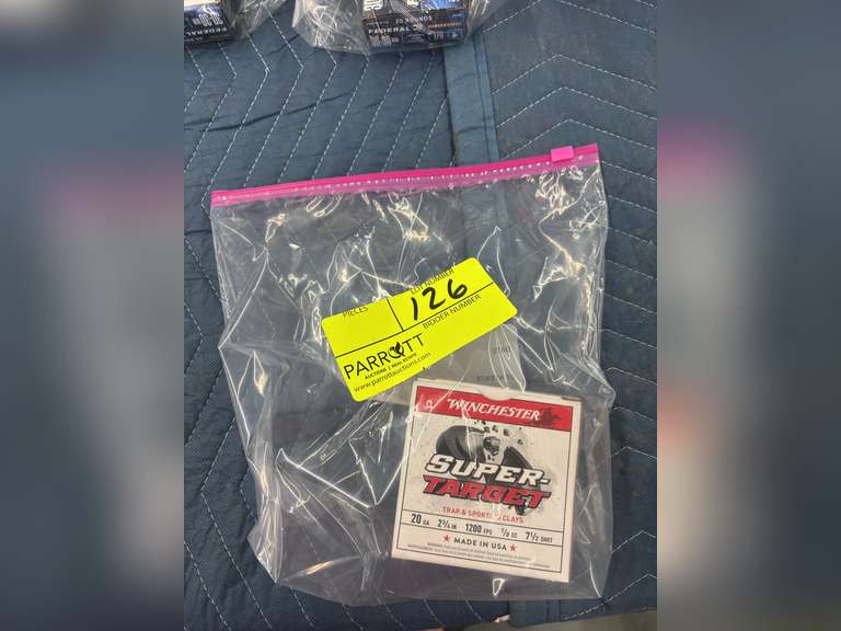 (25) Shells of Winchester Super Target 20 Gauge, 2 & 3/4", 7/8 OZ., 7.5 Shot, Trap & Sporting Clay Loads