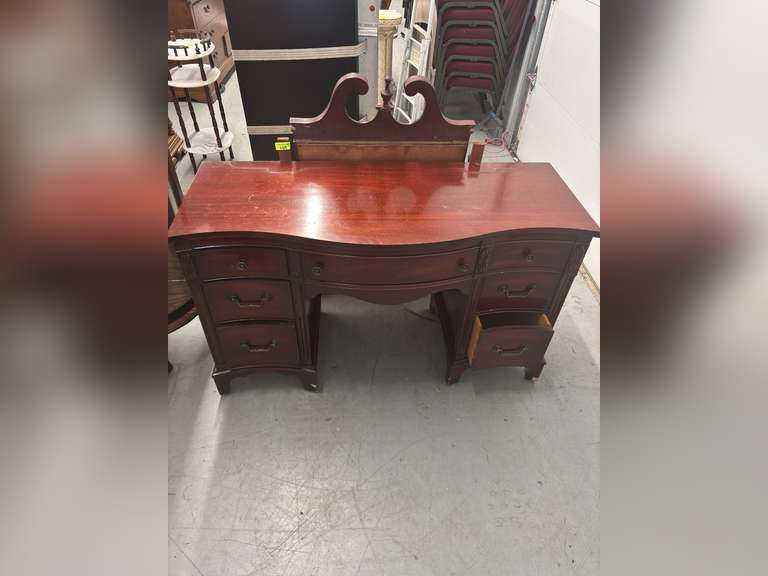 Cherry desk with attachable mirror on back