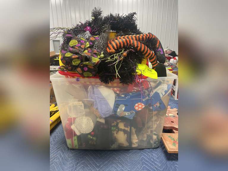 Tub of seasonal decor