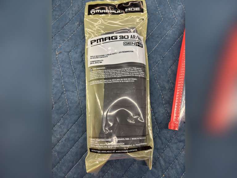 (1) Magpul PMAG 30 AR / M4 Rifle Magazines, 5.56x45, 30 Round Capacity (ALL NEW & SEALED)