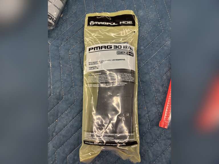 (1) Magpul PMAG 30 AR / M4 Rifle Magazines, 5.56x45, 30 Round Capacity (ALL NEW & SEALED)