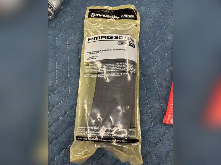 (1) Magpul PMAG 30 AR / M4 Rifle Magazines, 5.56x45, 30 Round Capacity (ALL NEW & SEALED)