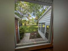 * NEW LISTING* 10359 State Route 250, Lawrenceville, IL 62439