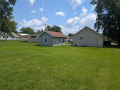 * NEW LISTING* 1807 15th Street, Lawrenceville, IL 62439