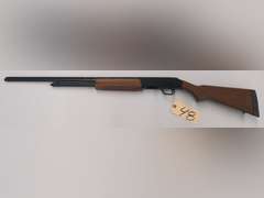 Mossberg 410 Gauge Pump Action Shotgun, 2.5" & 3" Shells/Chamber, Serial # V1889937