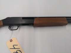 Mossberg 410 Gauge Pump Action Shotgun, 2.5" & 3" Shells/Chamber, Serial # V1889937