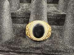 10K Gold Onyx Ring, Broken, 4.3 Grams