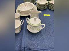 Noritake Ivory China "Reverie" Pattern (Pattern 7191) Set