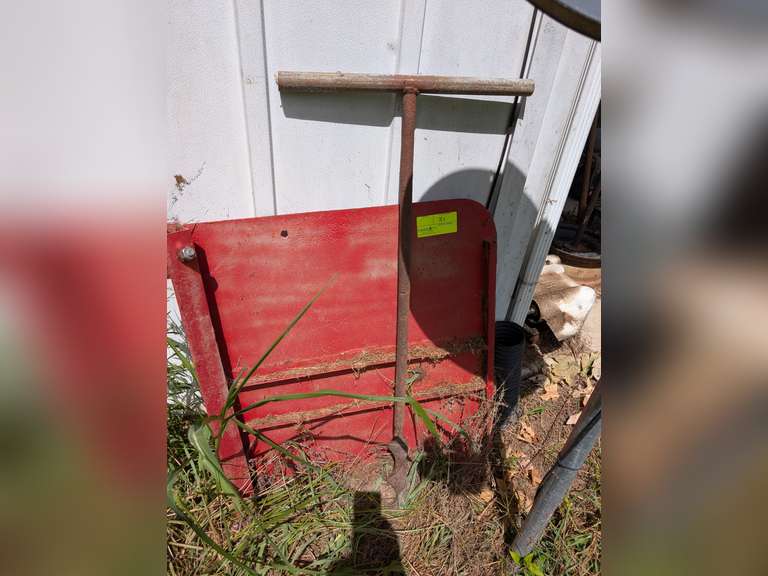 T Handle auger & Grain Chute Door