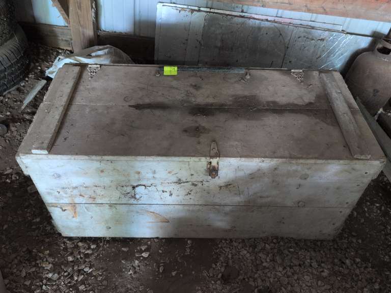 Wooden Loft Top Trunk
