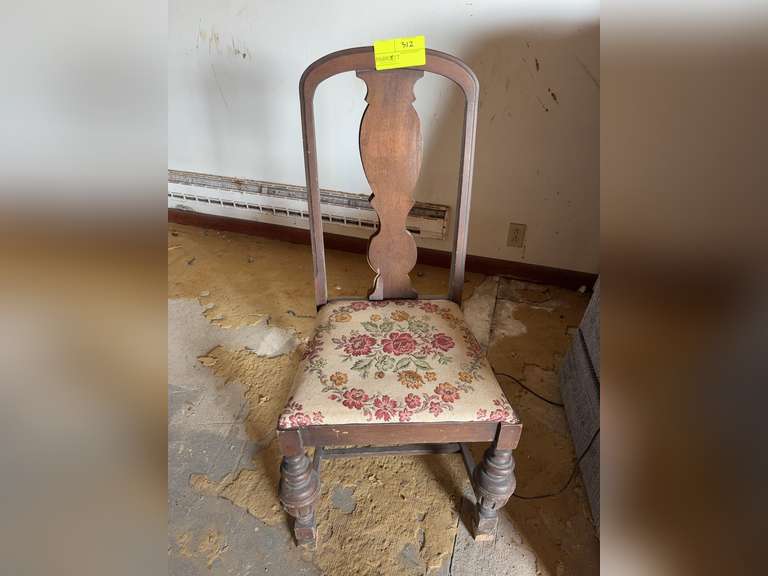 Dining room side chair