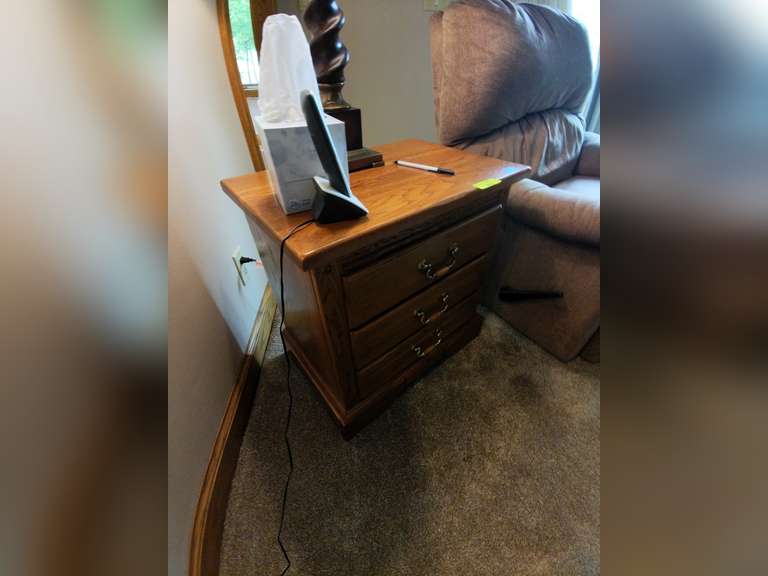 3 Drawer Oak Bedside Table with Spoon Carvings, Country Roads by Kincaid (A La-Z-Boy Co.), 24" Wide by 16" D x 24.75" Tall, Matches Lots 354 & 356)