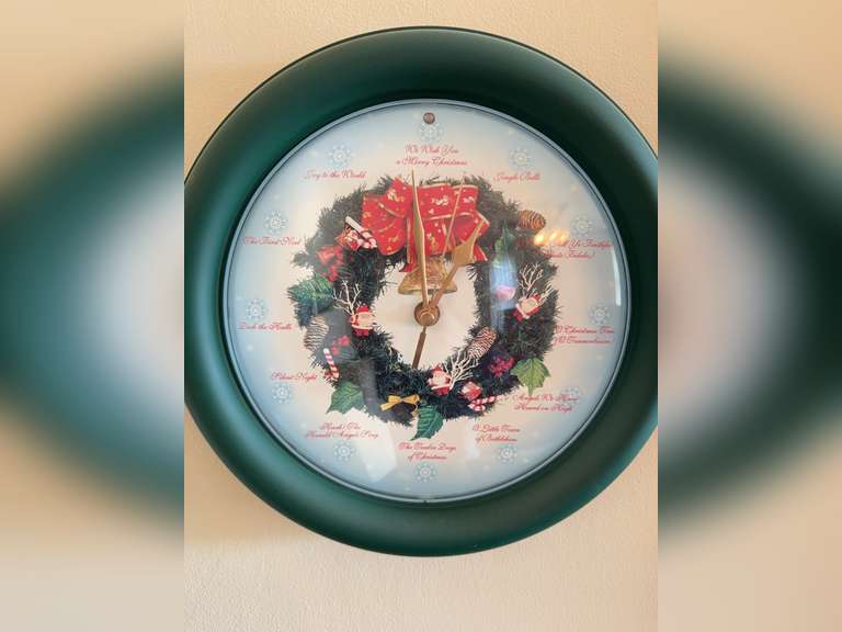 Christmas Clock and Wall Hanging