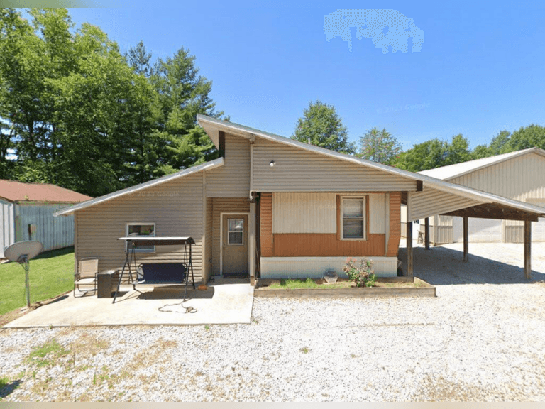 * SOLD * 108 Acorn Drive, Bridgeport, IL 62417