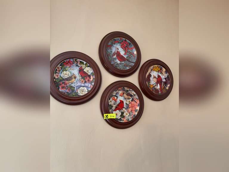 4 piece Cardinal wall hangings
