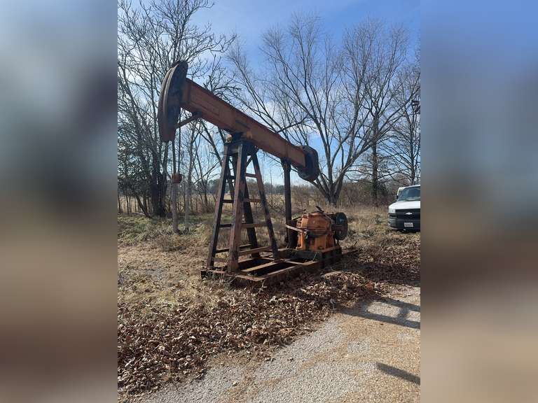 Oil Well D-12 One Arm
