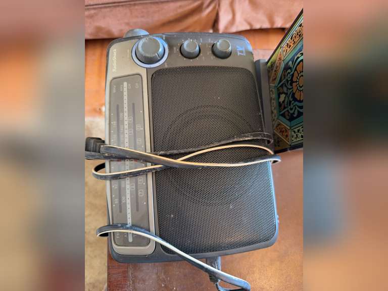 RadioShack Radio, candle holder, & New Testament Psalms
